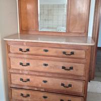 Cassettone con specchiera e ripiano in marmo