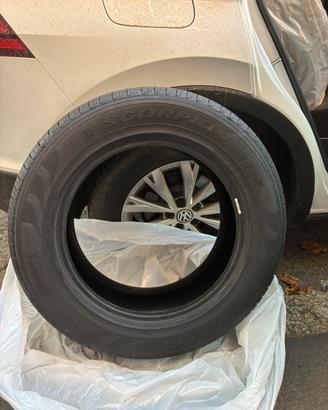 Pneumatici PIRELLI 4x Scorpion  215/65 r17