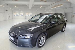 AUDI A4 AVANT 2.0 40 TDI BUSINESS S TRONIC STATION