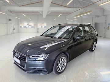 AUDI A4 AVANT 2.0 40 TDI BUSINESS S TRONIC STATION
