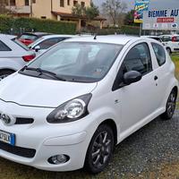 Toyota Aygo 1.0 12V VVT-i 3 porte Now Connect