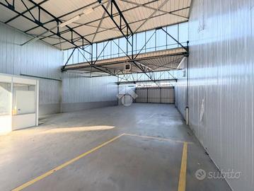 CAPANNONE A SAN FIOR