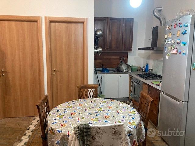 Casolare con annesso - Vista 3