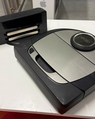 Neato D7 aspirapolvere robot