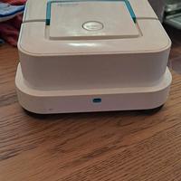iRobot Braava Jet 240 robot lavapavimenti