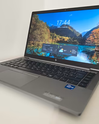 HP ZBook Firefly 14 G8..i7-1185G7..SSD 256..RAM 16
