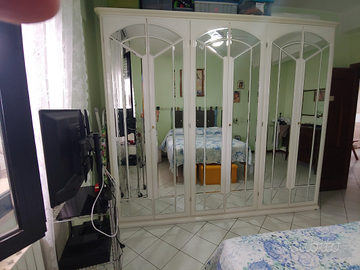 Armadio Corsini con specchi in legno massello