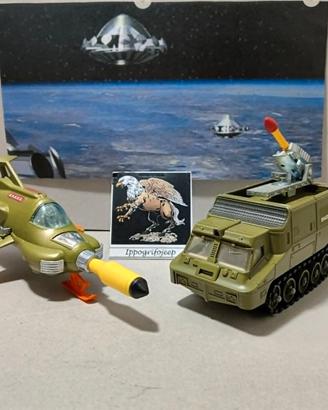 Dinky Toys Interceptor + Shado 2 UFO set originali