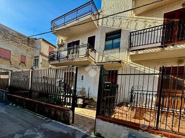 3 LOCALI A PALERMO