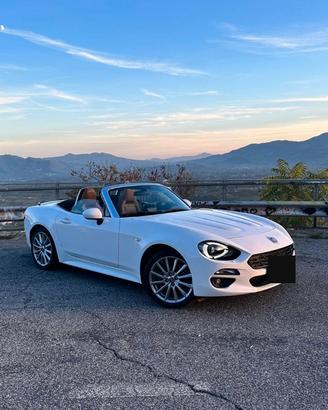 Fiat 124 Spider Lusso AT6 2018 - 102.000 km