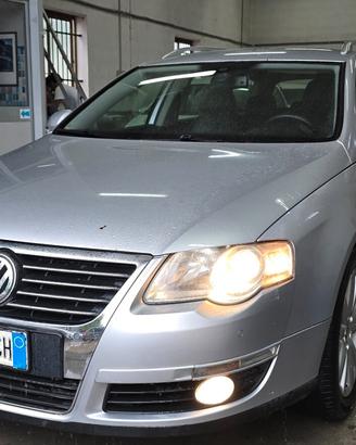 Volkswagen Passat Var 2.0 TDI. Highline