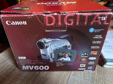 Videocamera Canon mv600