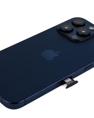 Iphone 15 pro max blu