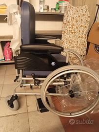 carrozzina ortopedica per casa