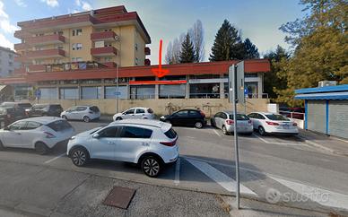 Negozio a Pordenone ampia visibilità zona FIERA