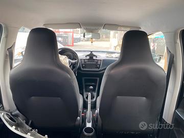 Vw up metano incidentata