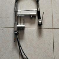 Rubinetto da cucina doppio con doccino