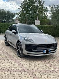 Porche macan T 2.0 grigio gesso anno 2023