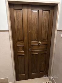 Portoncino in legno noce