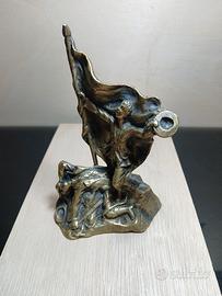 Scultura ottone