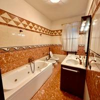 Bagno Usato - vasca mobile lavabo water specchio