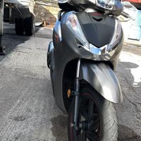 Honda sh 300