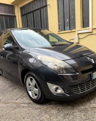 Renault Scenic 1.6 dci Luxe 130cv