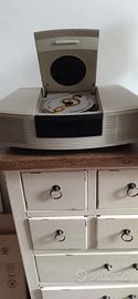 BOSE radio e CD.