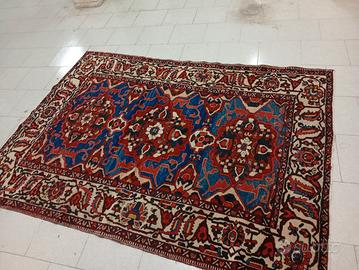 tappeto vintage di qualità 