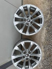 Cerchi in lega 17”