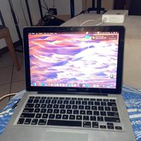MAC BOOK PRO 2011
