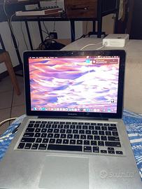 MAC BOOK PRO 2011
