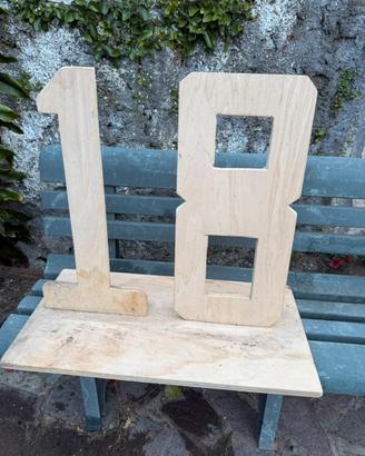 Numero 18 in legno grande per festa