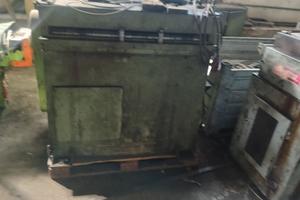 RADDRIZZATRICE PER NASTRI CON RULLI IRON