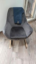 Poltrona in velluto grigia