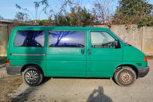 Volkswagen Transporter 2.4 D Caravelle