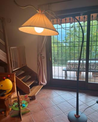 Lampada da terra ad arco Brezza di Lipparini