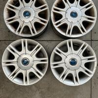 Cerchi in lega Fiat 15"