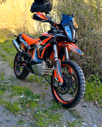 KTM 890 ADVENTURE R – 2023 | Meno di 6.000 km