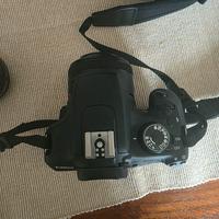  canon eos 1200D.            300 € ( trattabile ) 