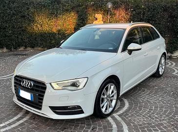 AUDI A3 Sportback 1.6 TDI clean diesel Ambition