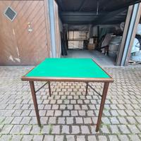 Tavolo da gioco quadrato con gambe pieghevoli 