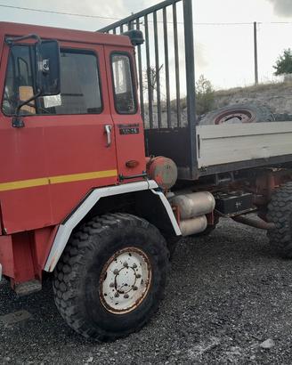 autocarro Cm80.16 4x4