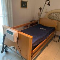 Letto ortopedico elettrico con materasso antidecub