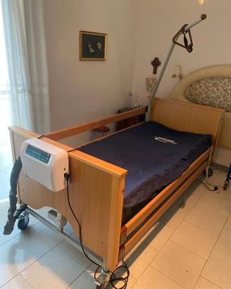 Letto ortopedico elettrico con materasso antidecub