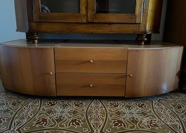 Mobile in legno: porta tv, porta documenti …