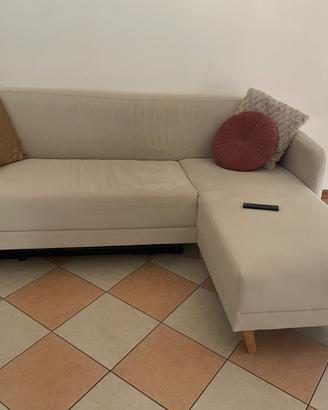 Divano angolare modello LINANAS IKEA