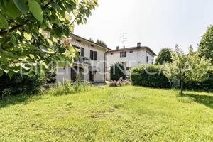 Villa di 210 m² con 5 locali e box auto a Cavezzo