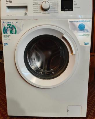 Beko WTX51021W lavatrice Caricamento frontale 5 kg