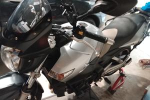  Suzuki gsr 600